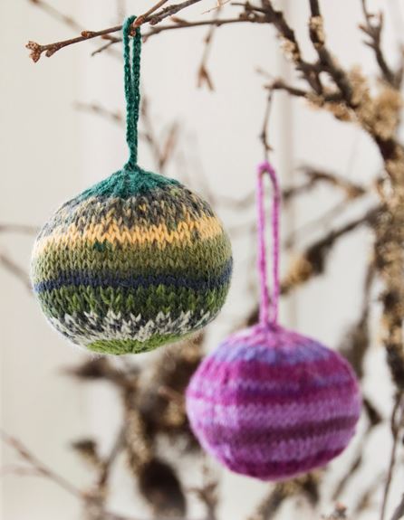 Atelier « Boules de Noël » en tricot